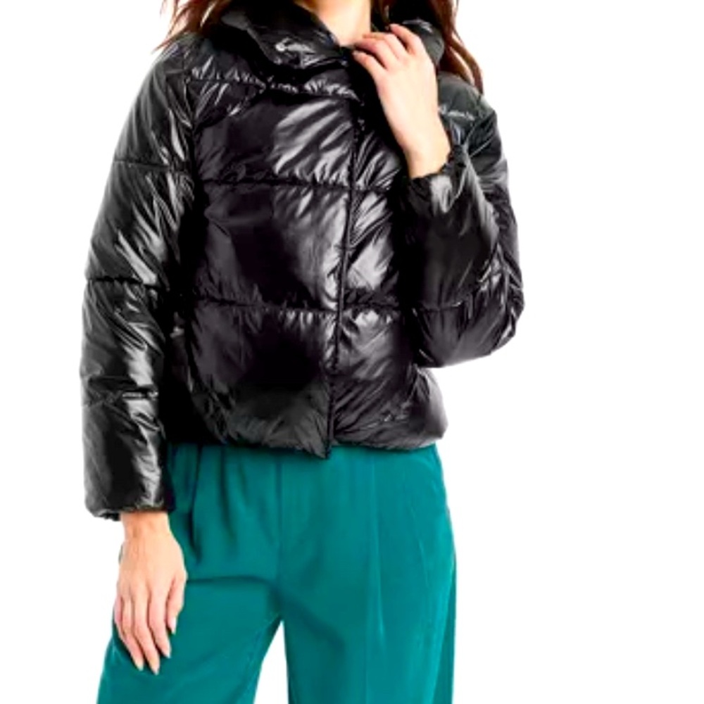 Women’s Short Relaxed Puffer Jacket